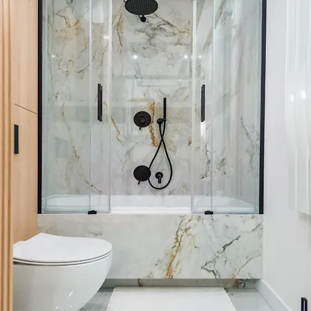 Flatbook - Center Yacht Premium Park Marina View Ii * גדינייה