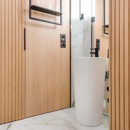 Flatbook - Center Yacht Premium Park Marina View Ii גדינייה