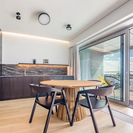 Flatbook - Center Yacht Premium Park Marina View Ii גדינייה